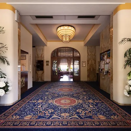 Hotel Grand Gardone 4*