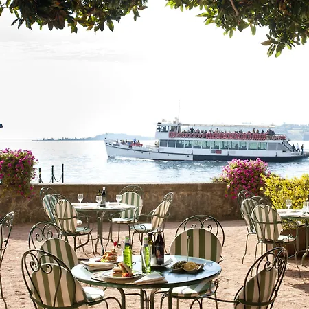 Grand Gardone Гардоне Ривьера