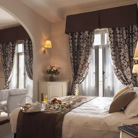 Grand Gardone Отель Гардоне Ривьера