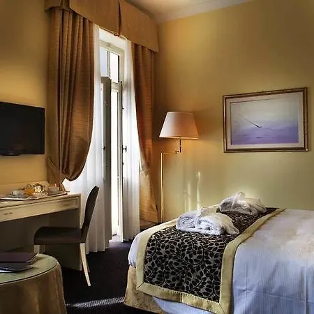 Hotel Grand Gardone Gardone Riviera